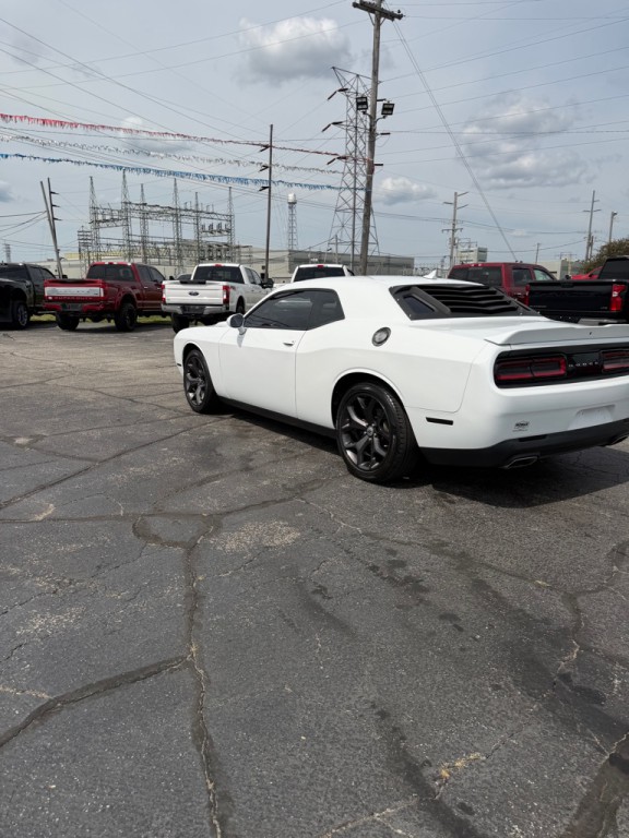 2018 Dodge Challenger Image 3