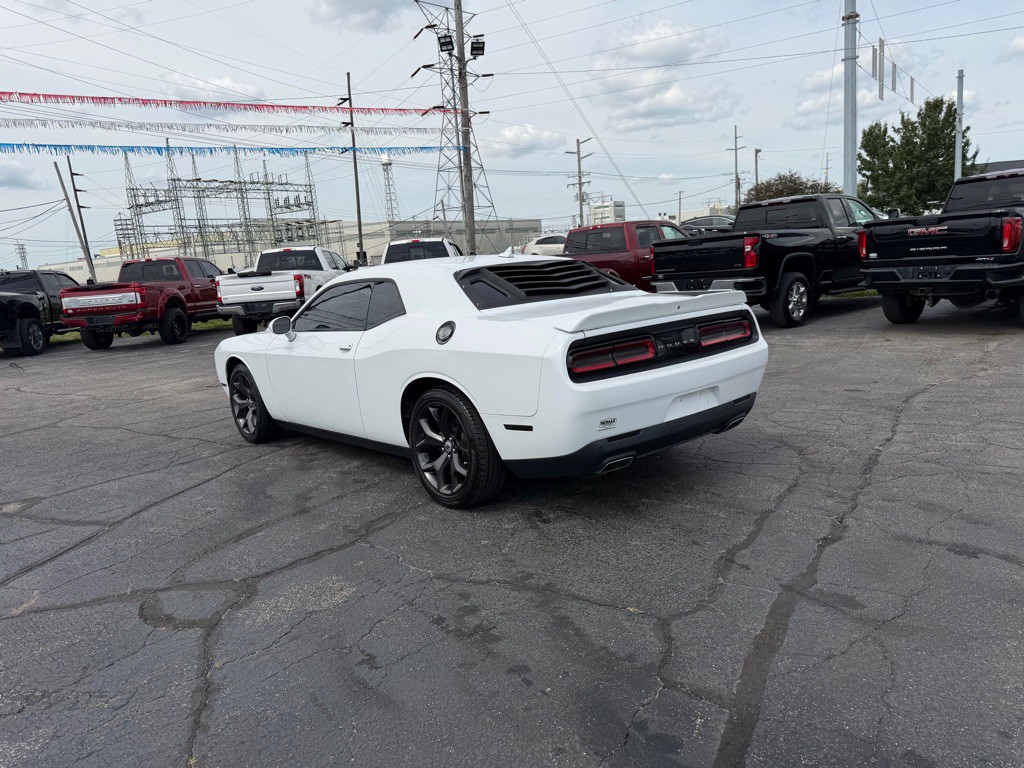 2018 Dodge Challenger Image 9