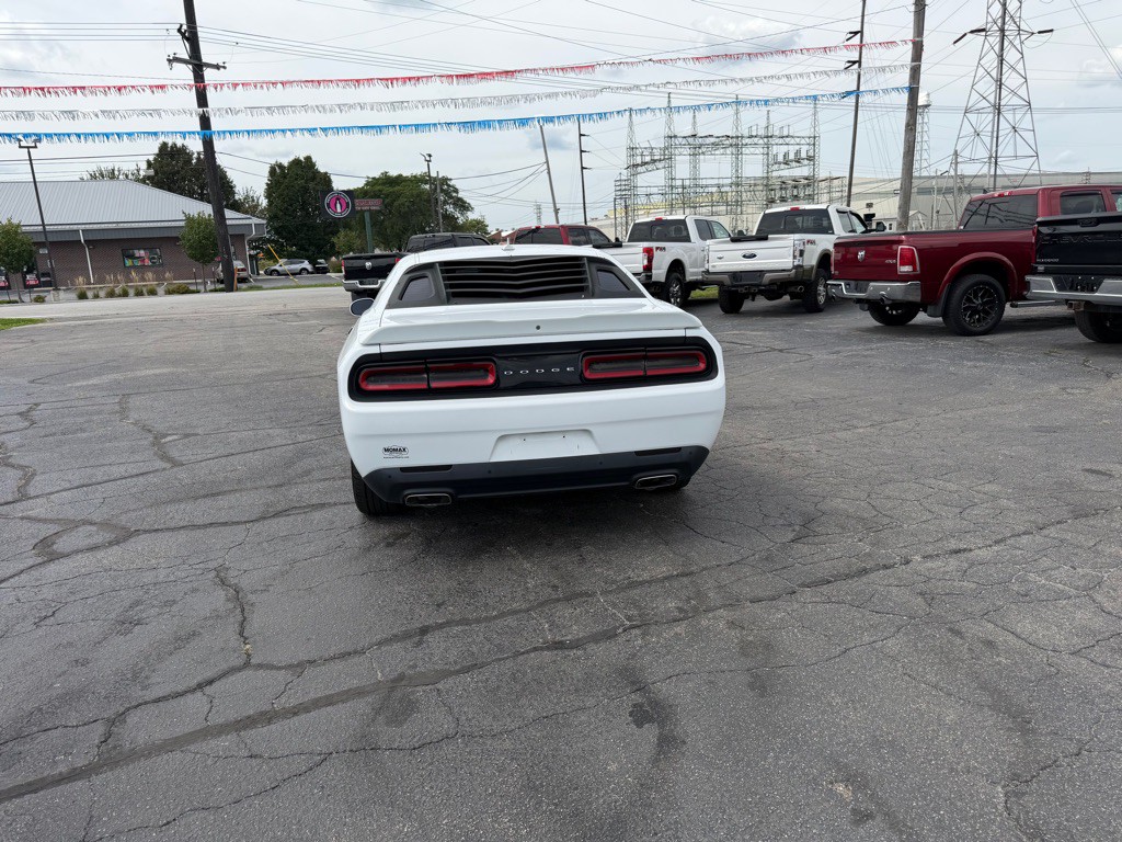 2018 Dodge Challenger Image 10
