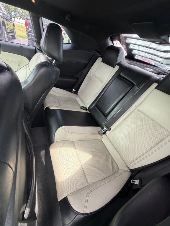 2018 Dodge Challenger Image 17