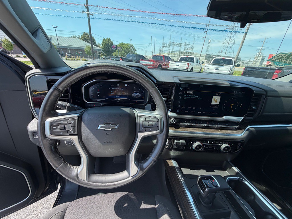2022 Chevrolet Silverado 1500 Image 13