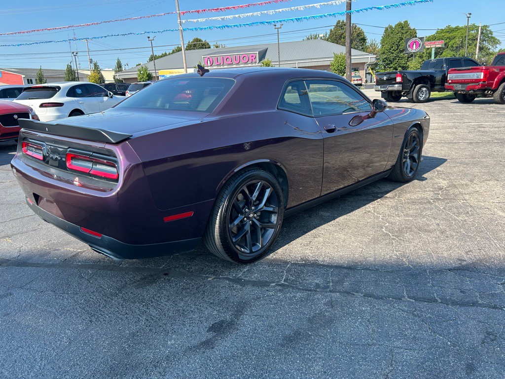 2021 Dodge Challenger Image 9