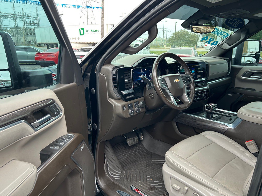 2023 Chevrolet Silverado 1500 Image 14