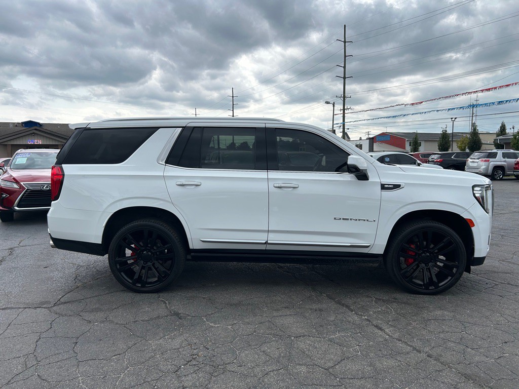 2021 GMC Yukon Image 10