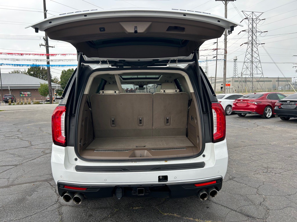 2021 GMC Yukon Image 14