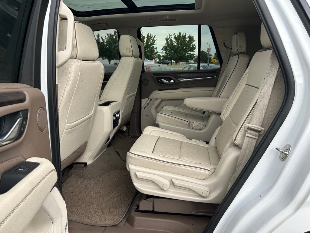 2021 GMC Yukon Image 15