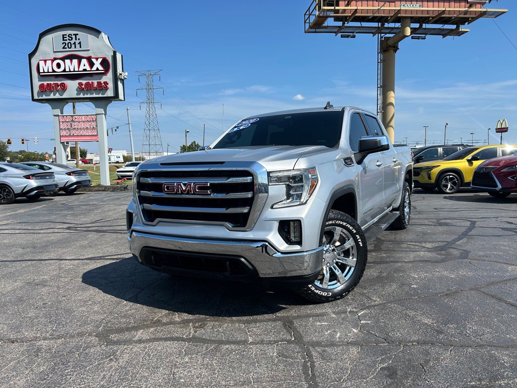 2020 GMC Sierra Image 2