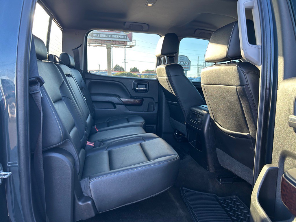 2018 GMC Sierra Image 12