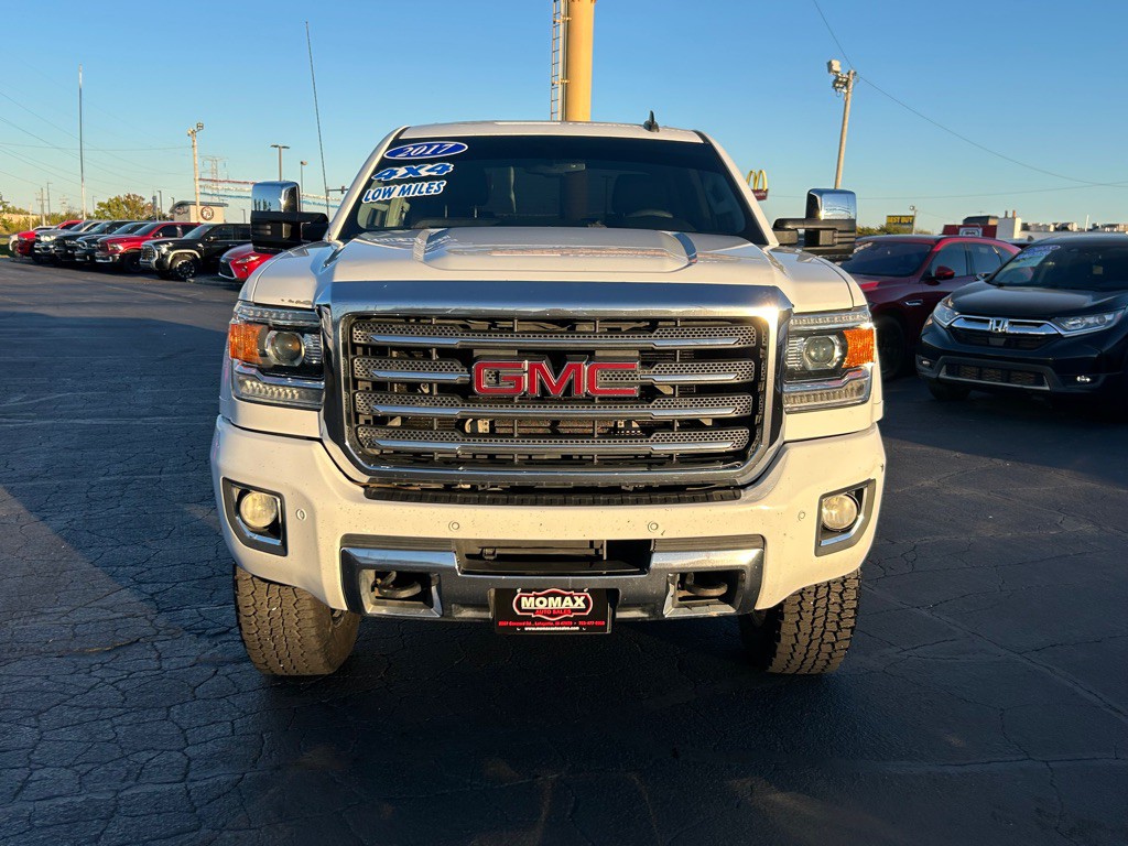 2017 GMC Sierra Image 3