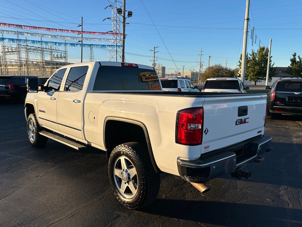 2017 GMC Sierra Image 7