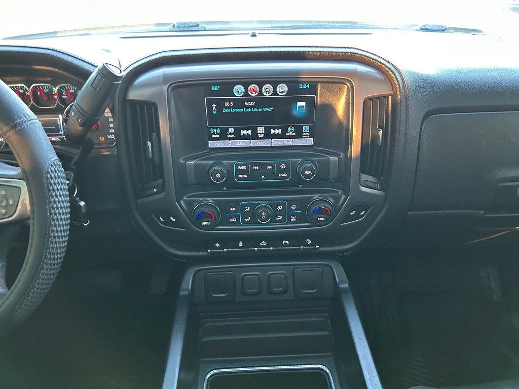 2017 GMC Sierra Image 17