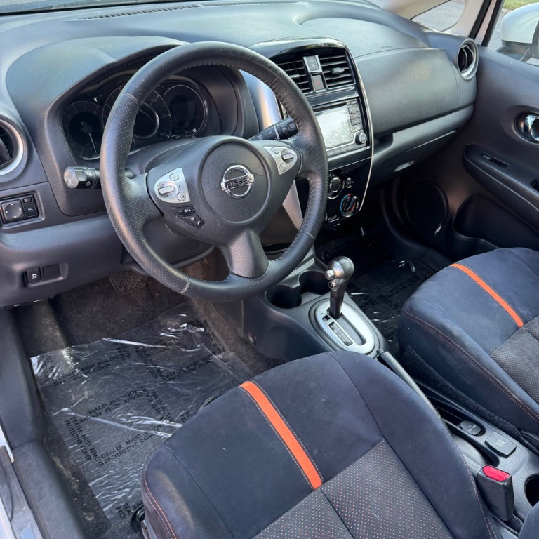 2016 Nissan Versa Image 8