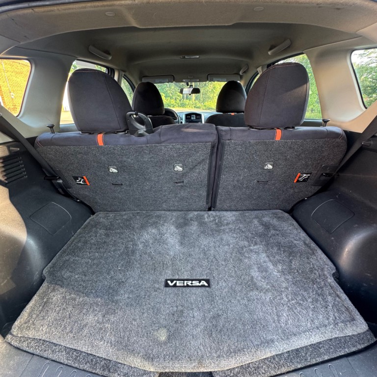 2016 Nissan Versa Image 13