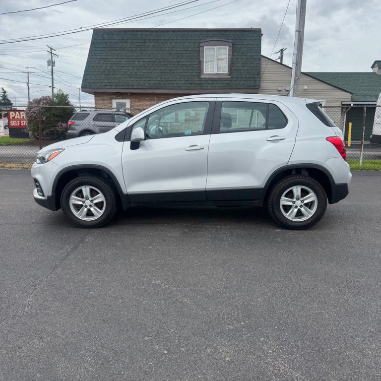 2017 Chevrolet Trax Image 2