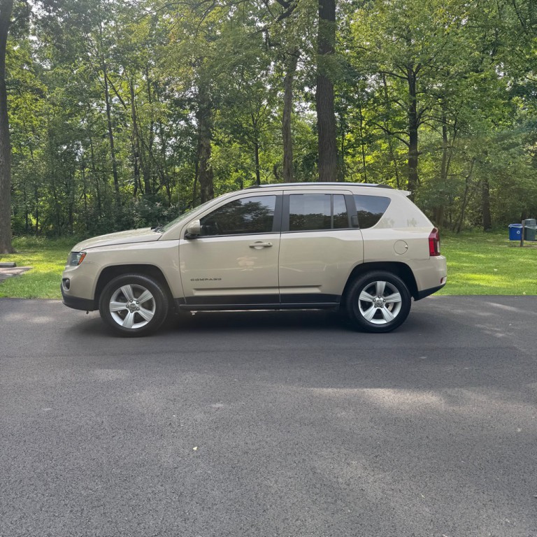 2017 Jeep Compass Image 2