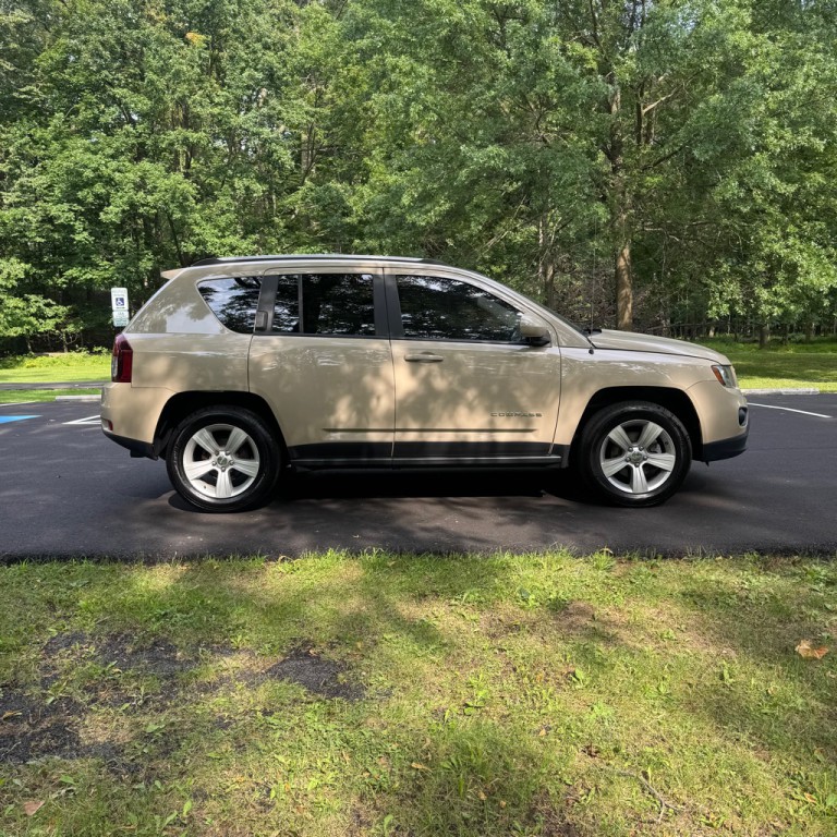2017 Jeep Compass Image 5