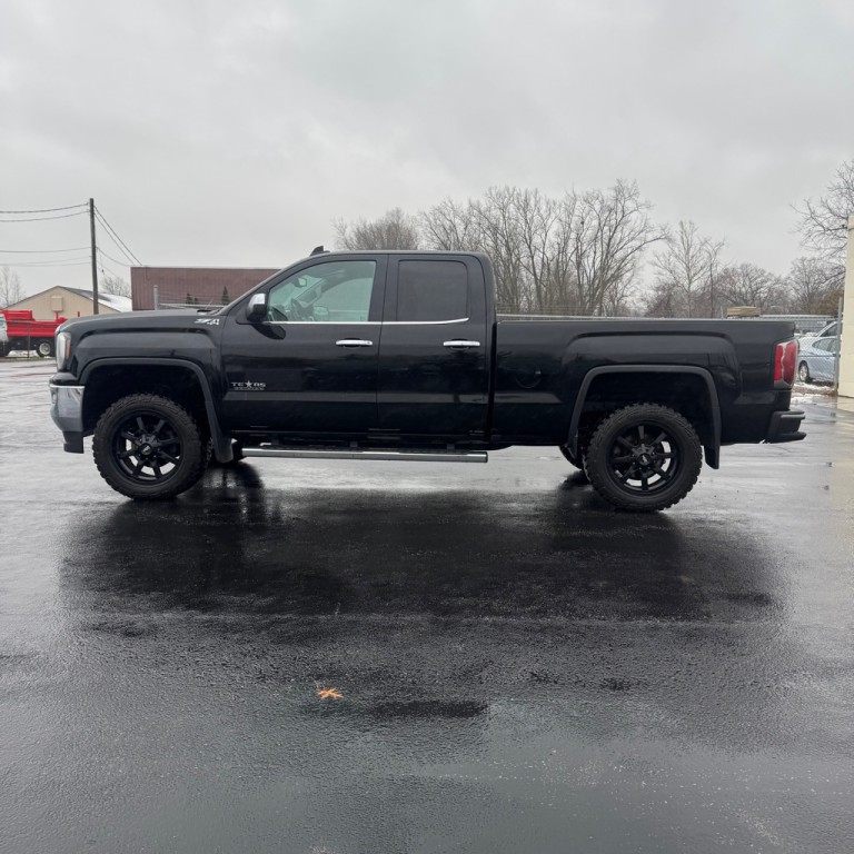 2016 GMC Sierra Image 2