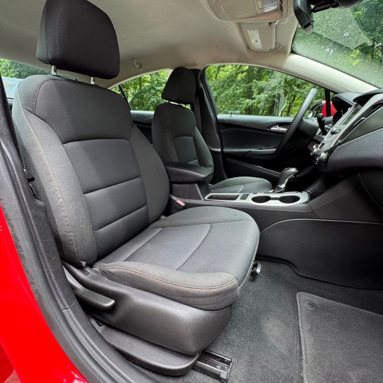 2016 Chevrolet Cruze Image 9