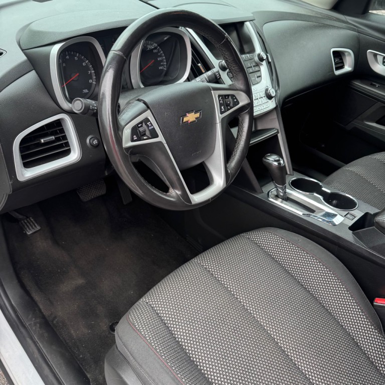 2017 Chevrolet Equinox Image 8