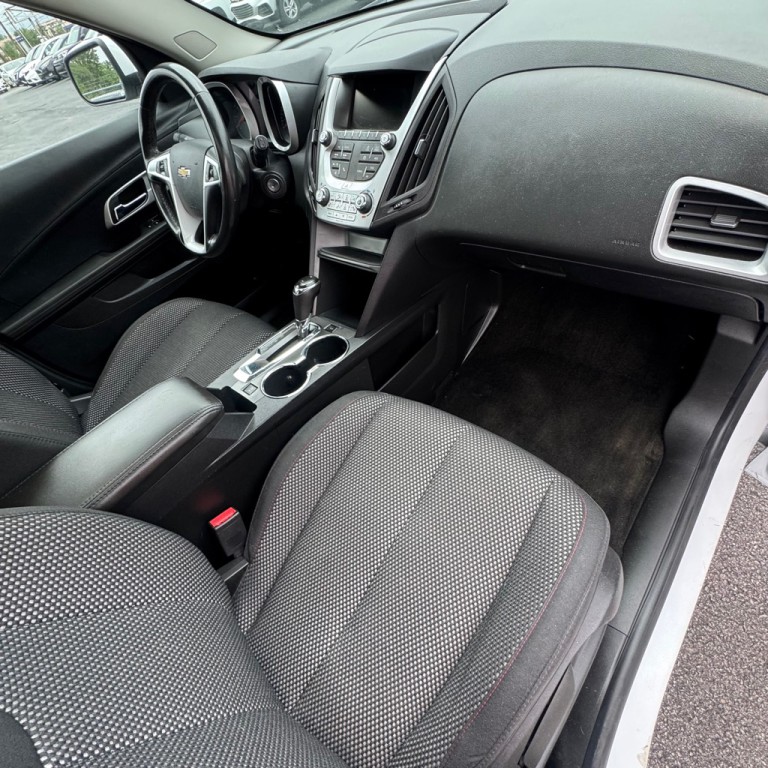 2017 Chevrolet Equinox Image 9