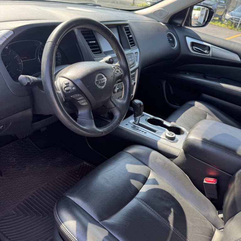 2017 Nissan Pathfinder Image 8