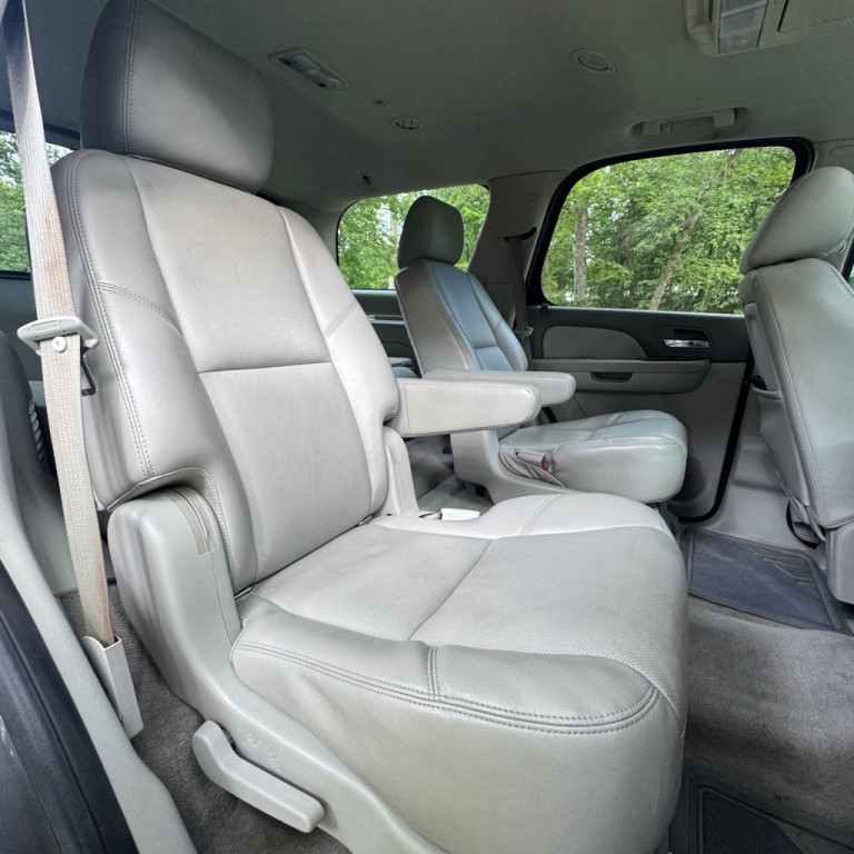2011 Chevrolet Tahoe Image 10