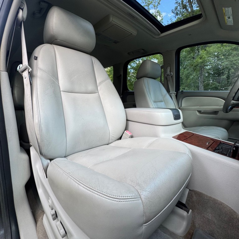 2011 Chevrolet Tahoe Image 11