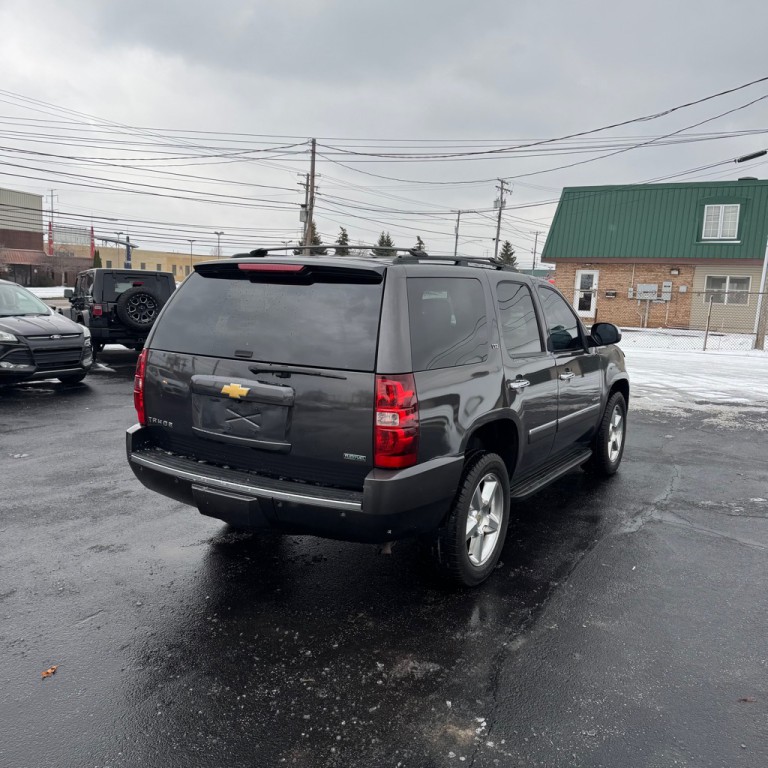 2011 Chevrolet Tahoe Image 4
