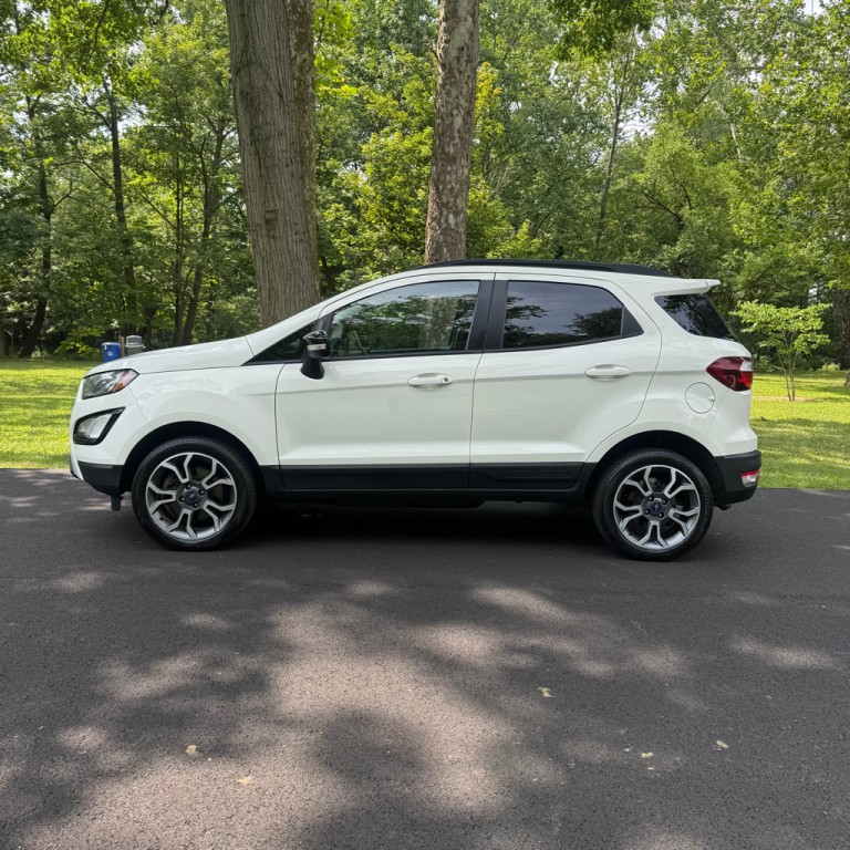 2020 Ford Econoline Image 2