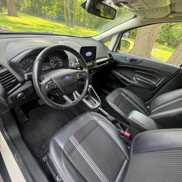 2020 Ford Econoline Image 8