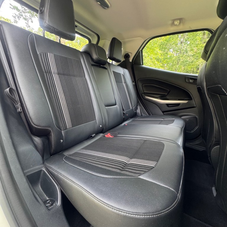 2020 Ford Econoline Image 11
