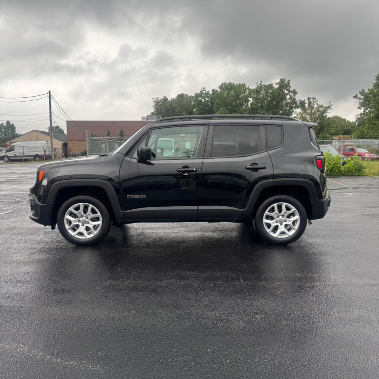 2018 Jeep Renegade Image 2