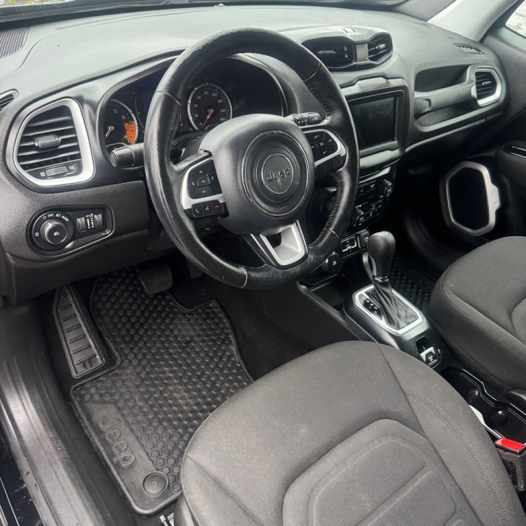 2018 Jeep Renegade Image 8