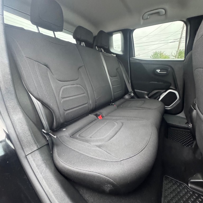 2018 Jeep Renegade Image 12