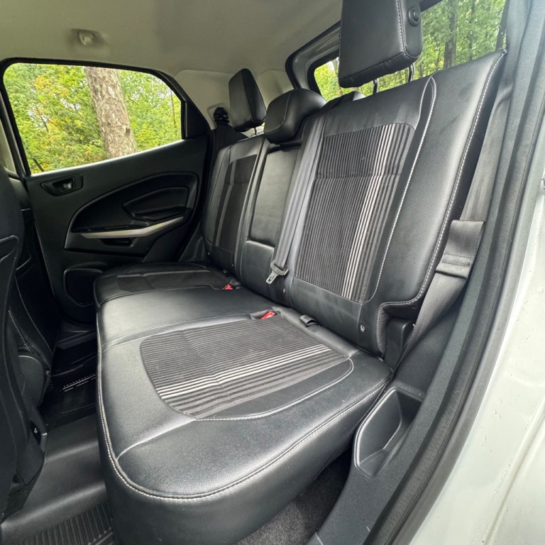2019 Ford Econoline Image 11