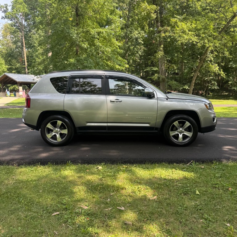 2017 Jeep Compass Image 5
