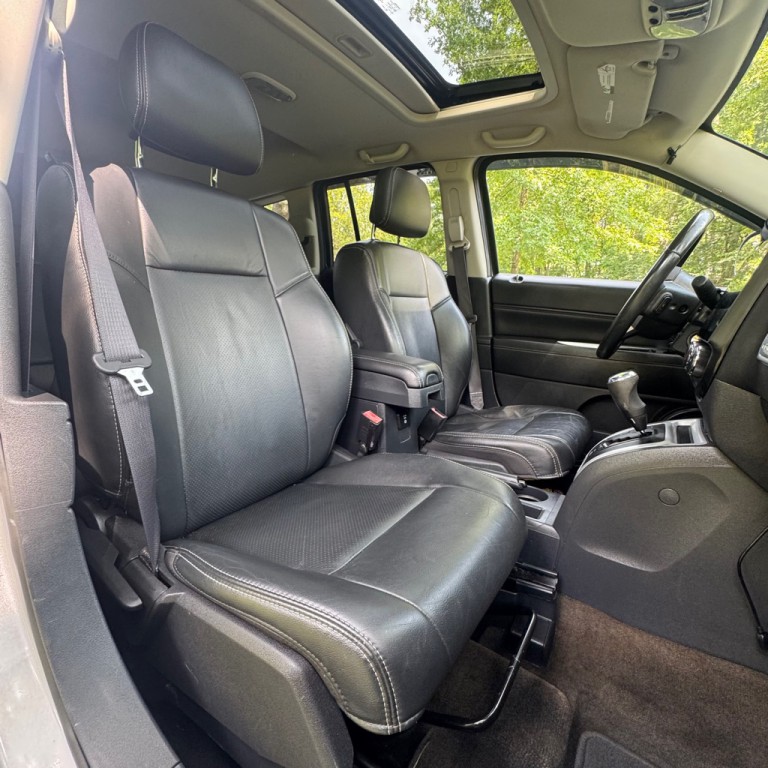 2017 Jeep Compass Image 9