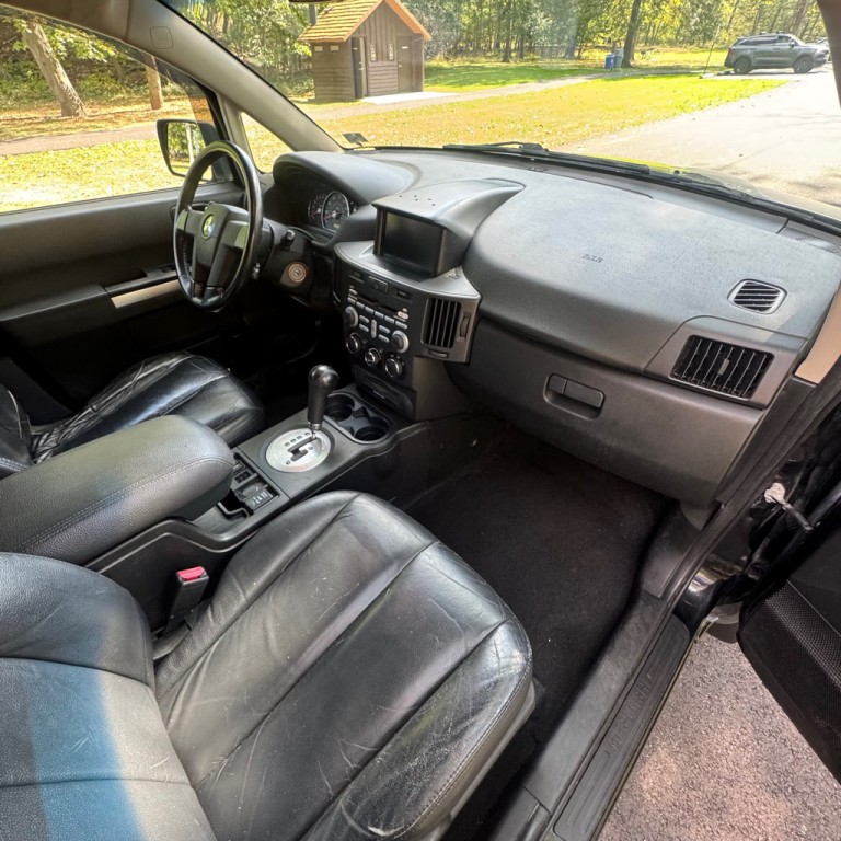 2011 Mitsubishi Endeavor Image 8