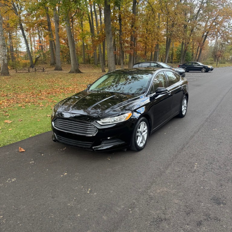 2016 Ford Fusion Image 1