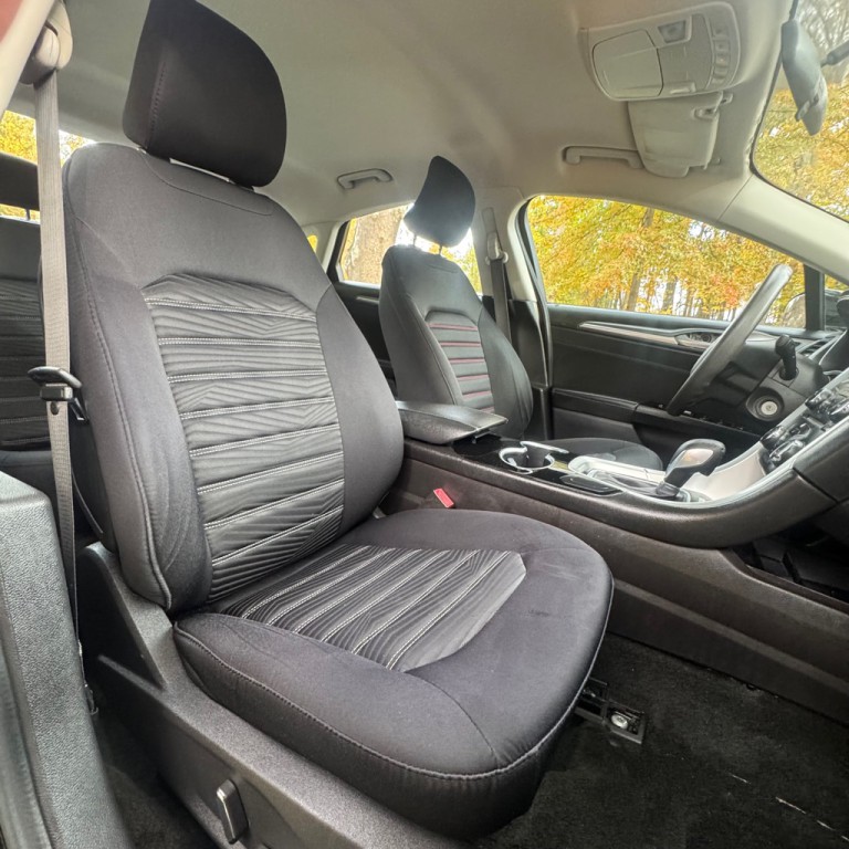 2016 Ford Fusion Image 9