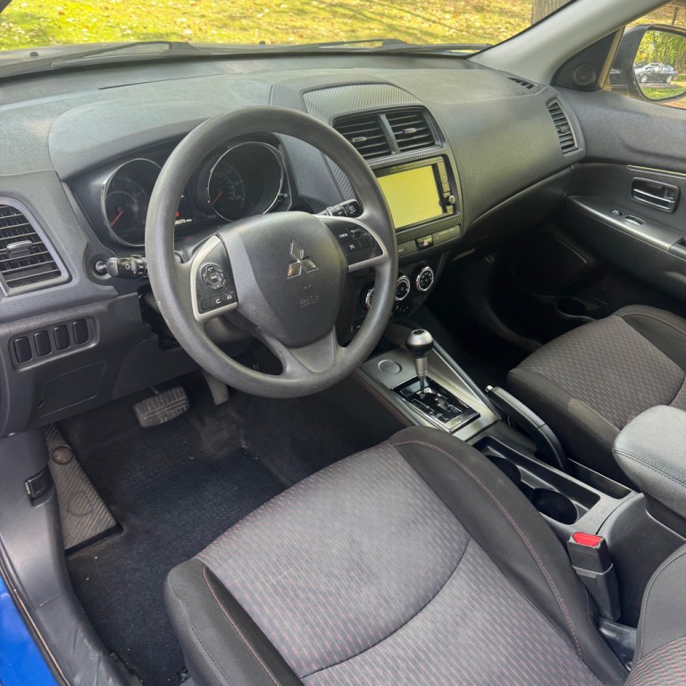 2018 Mitsubishi Outlander Image 8