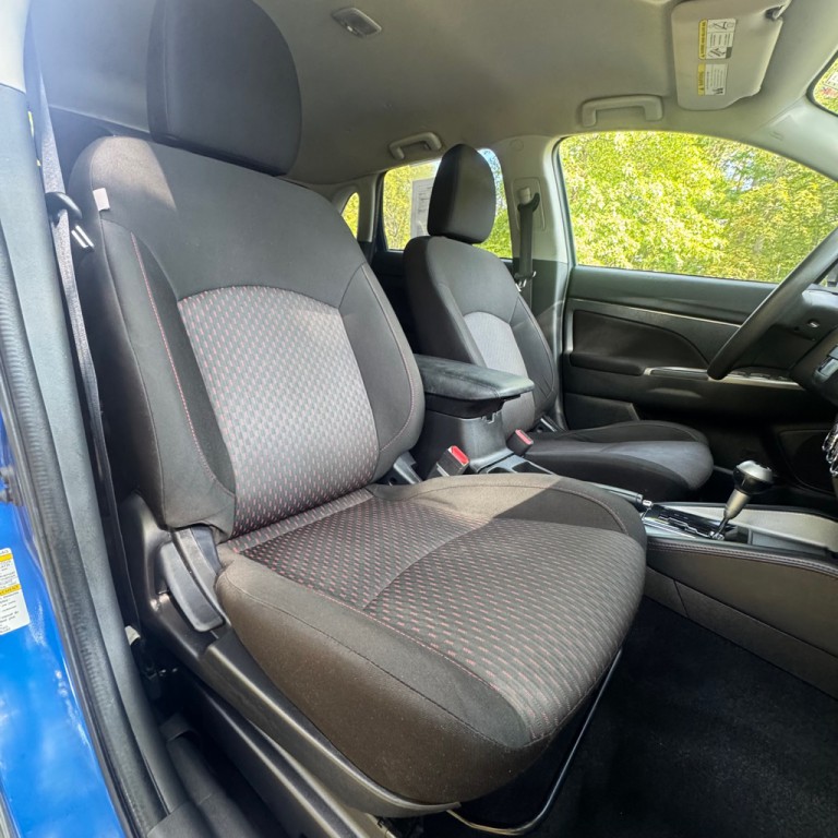 2018 Mitsubishi Outlander Image 10