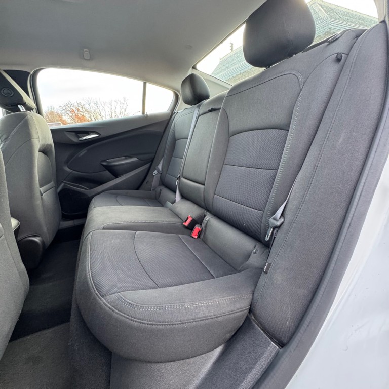 2016 Chevrolet Cruze Image 10