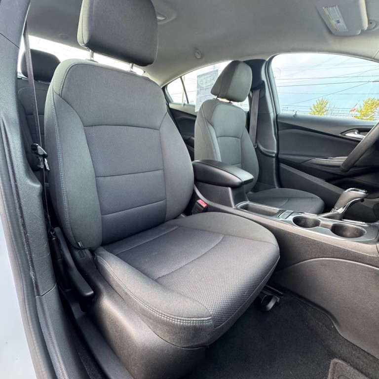 2016 Chevrolet Cruze Image 11