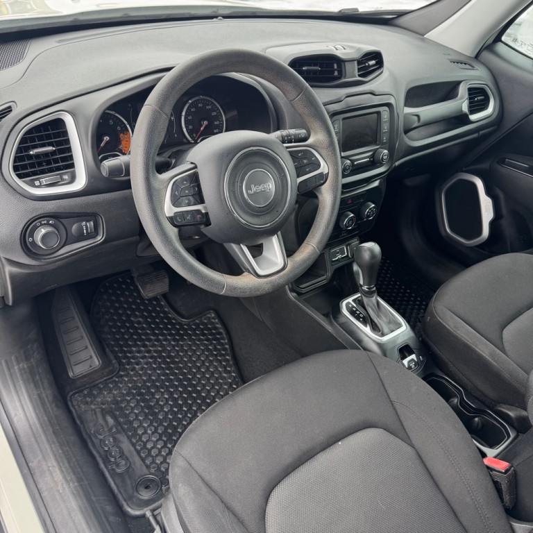 2018 Jeep Renegade Image 8