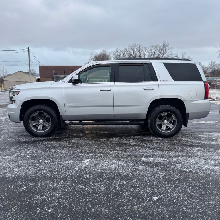 2016 Chevrolet Tahoe Image 2