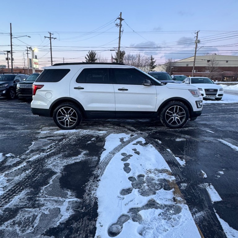 2016 Ford Explorer Image 5