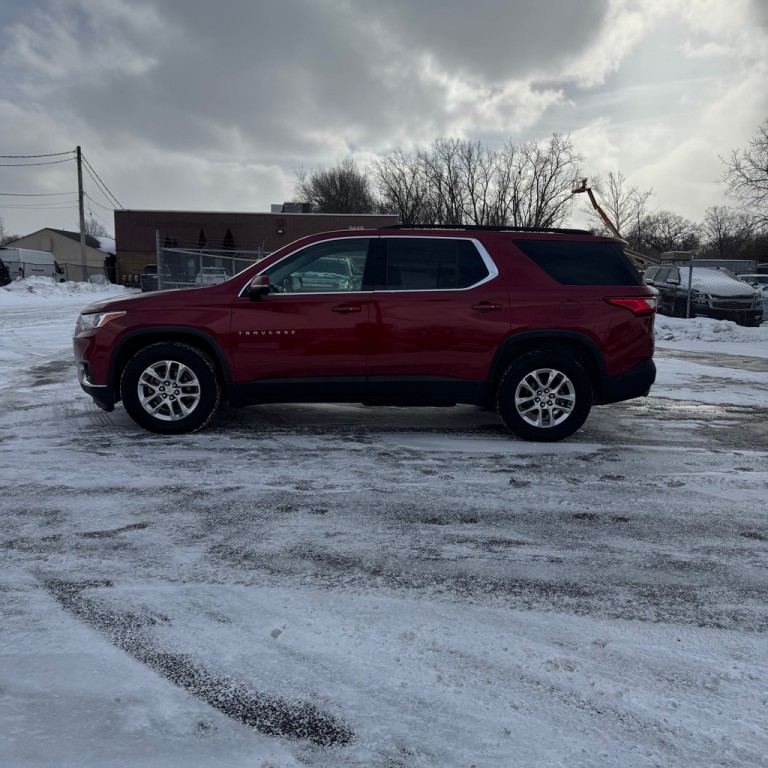 2019 Chevrolet Traverse Image 2