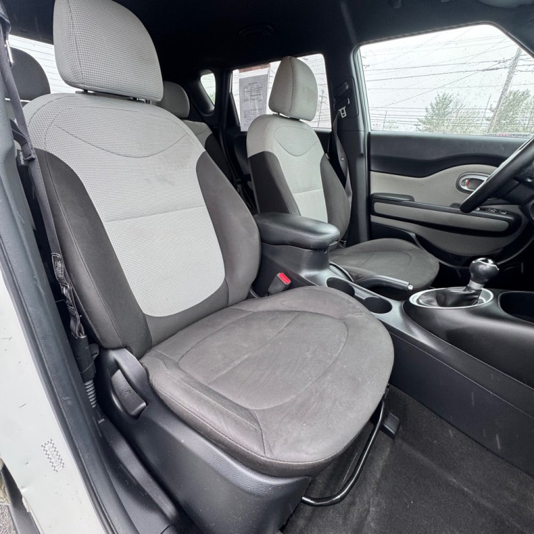 2017 Kia Soul Image 7