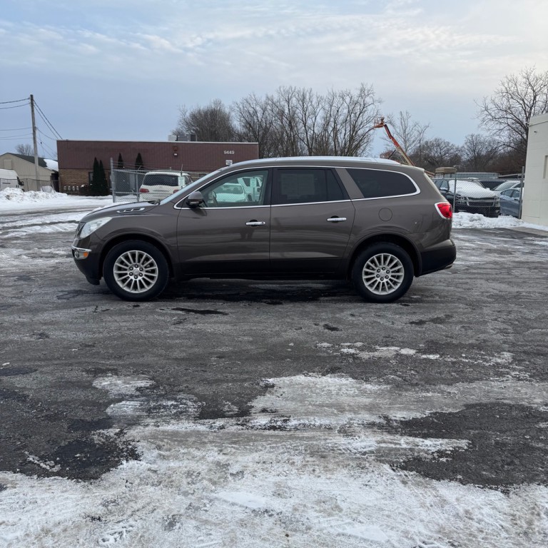 2011 Buick Enclave Image 2